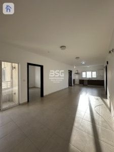 Charming 3BR Apartment for Sale Image 9