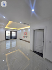 Spacious house with 4 bedrooms image 15