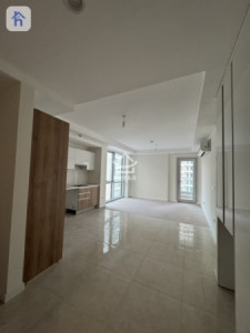 Studio Apartment image 2