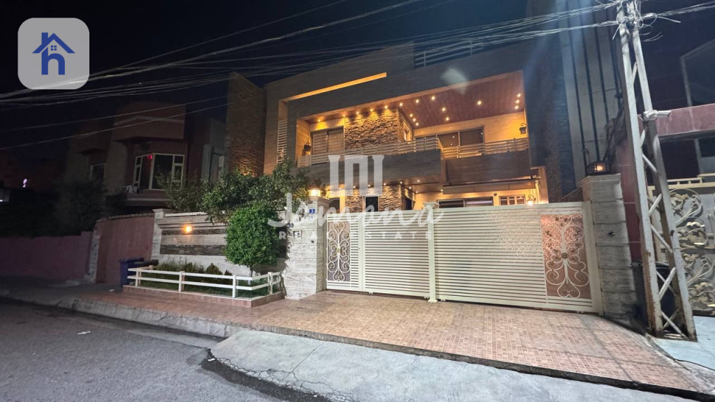 Spacious Family Home, Prime Location Image 2