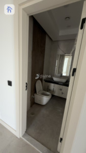 Spacious 5-Bedroom Apartment in Rami Towers image 19