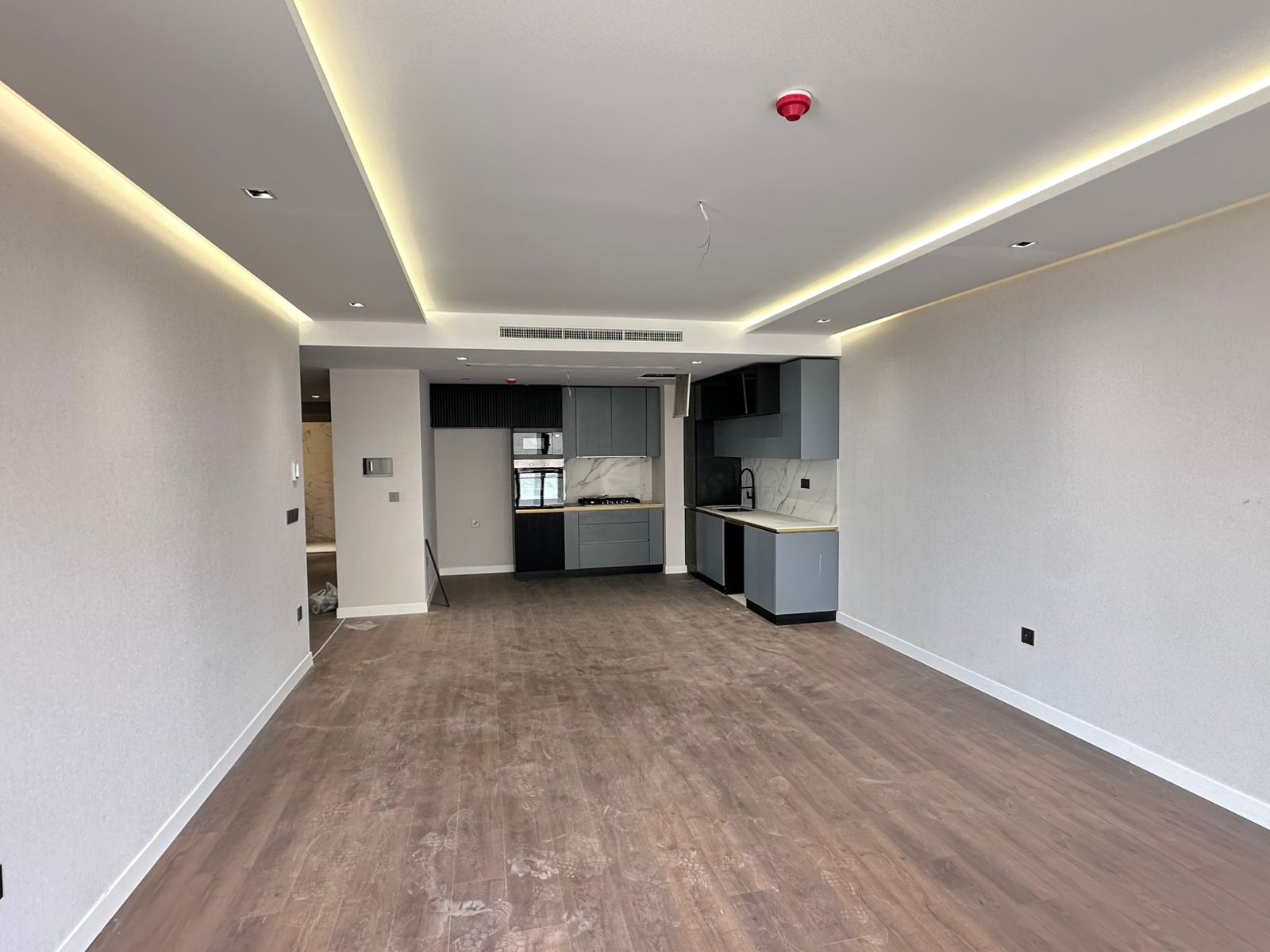 Luxurious 3 Bedroom Apartment in Prime Location