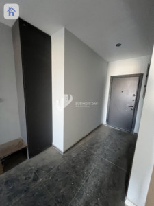 Luxurious Apartment in Prime Location Image 13