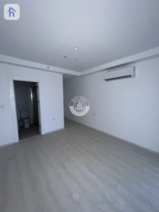 Luxurious 3-bedroom apartment with great views Image 11