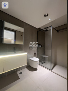 Modern apartment with panoramic scenery Resim 3