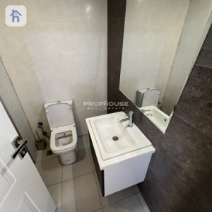 شقة بواجهة داخلیة image 8