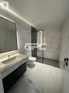 Spacious 3-Bedroom Apartment in Erbil Image 9