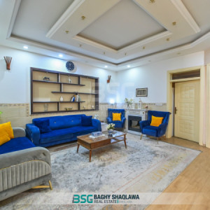 Cozy Three-Bedroom House image 6