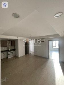 شقة واسعة بغرفتي نوم للبيع image 1