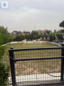 خانوو بەرامبەر باخچە image 28