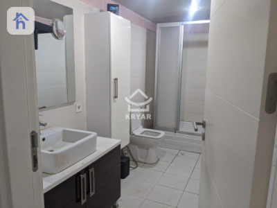 Bright Apartment in Prime Location Resim 10