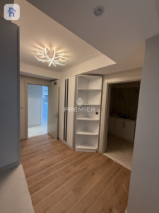Luxurious 4-Bedroom Apartment with Stunning Views Image 9