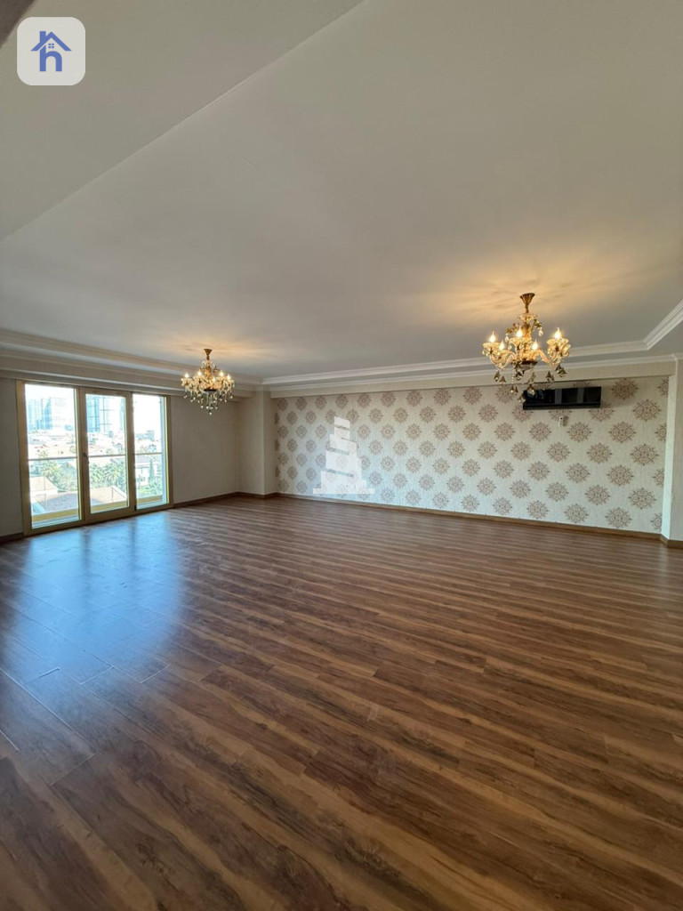 شوقەیەکی فراوان لە تاوەری ڕۆیا وێنە 2