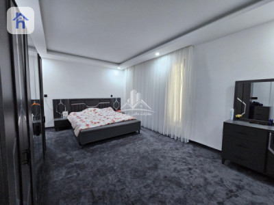 Square House Image 13