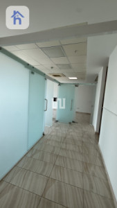 Spacious Office in Empire Business Towers — 1
