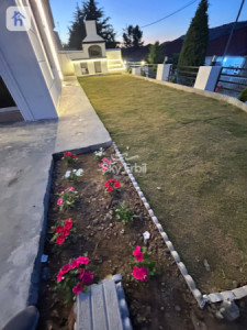 Corner House Image 14