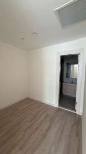 شوقەیەکی مۆدێرن دوو ژووری نوستن وێنە 4