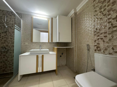 Modern Apartment in Roya Tower Image 6