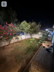 House Opposite Garden Resim 4