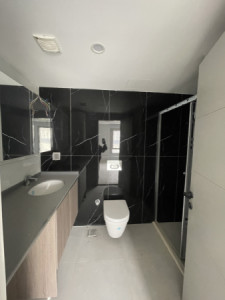 Chic Apartment in Prime Location Image 6
