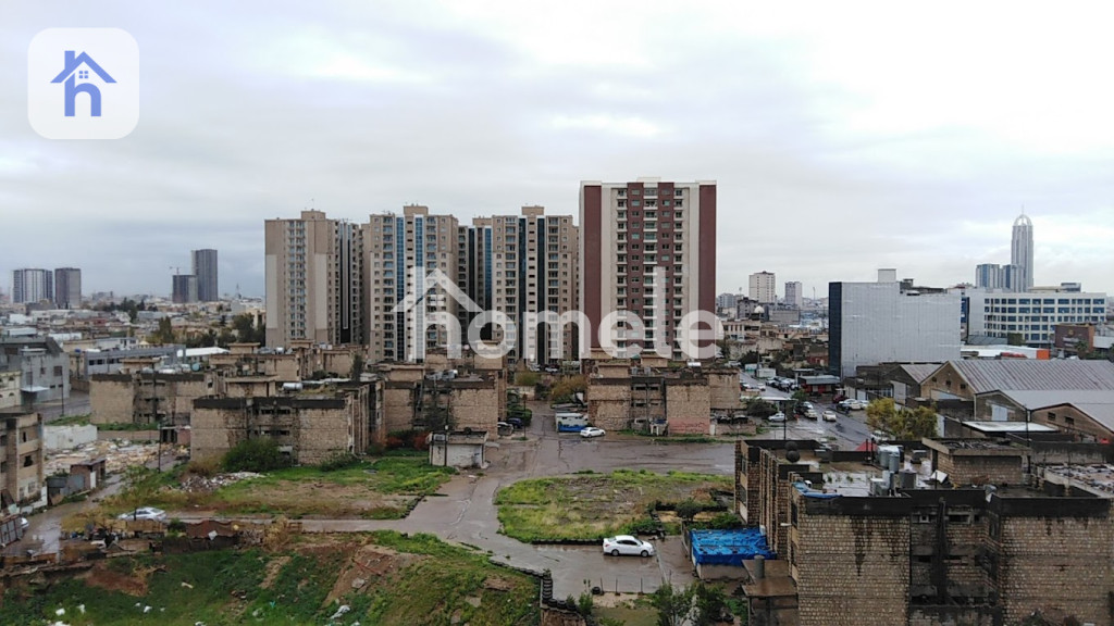 Cozy 3-BR Flat with Great Views