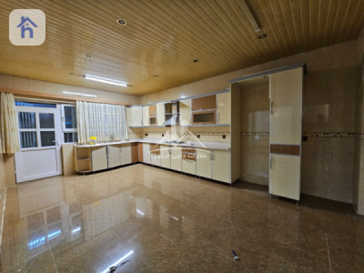 Spacious House in Hawlery Nwe image 4