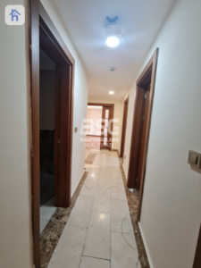 Modern 2-Bedroom Apartment Image 9