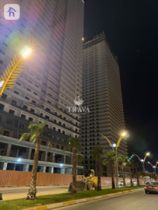 شقة بواجهة داخلیة و حدیقة image 2