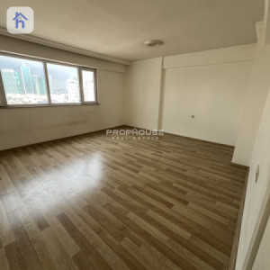 شوقەیەکی فراوانی سێ ژووری نوستن لە شاری هەولێر وێنە 3