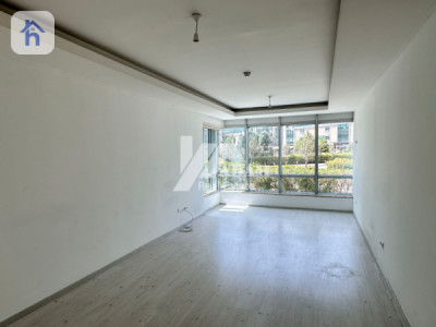 One-Bedroom Apartment in Empire Wings Image 3