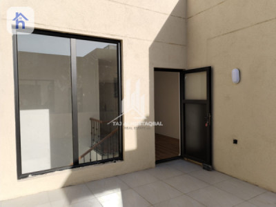 Modern 4-Bedroom House For Rent Image 6