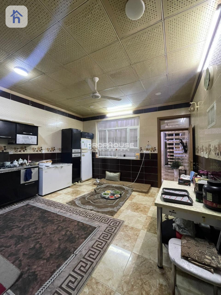 Cozy 4-Bedroom House in Daratu Resim 2