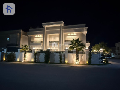Luxury House image 2