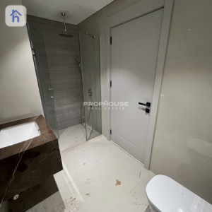 Modern 1-Bedroom Apartment for Sale image 7
