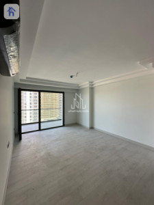 Modern Apartment in Rami Towers image 6