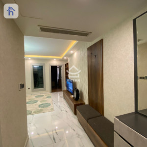 Modern Apartment image 3