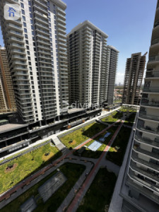 Contemporary 2-Bedroom Apartment with Large Living Space Resim 13