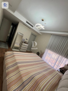 Modern Apartment image 4
