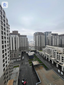 Elegant 1BR Apartment in Prime Location image 5
