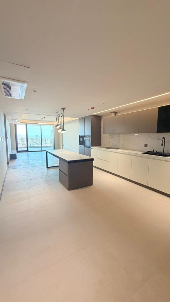 Luxurious apartment with stunning view Resim 2