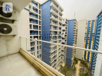 1 Bedroom Apartment Near Airport image 6