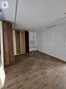 Family House with 4 Bedrooms Image 9