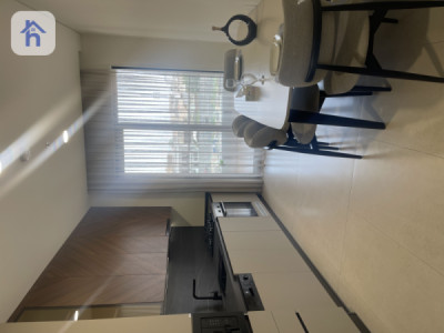 Elegant 2-Bedroom Apartment Image 10