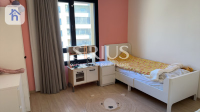 شقة حديثة مع 3 غرف نوم صورة 5