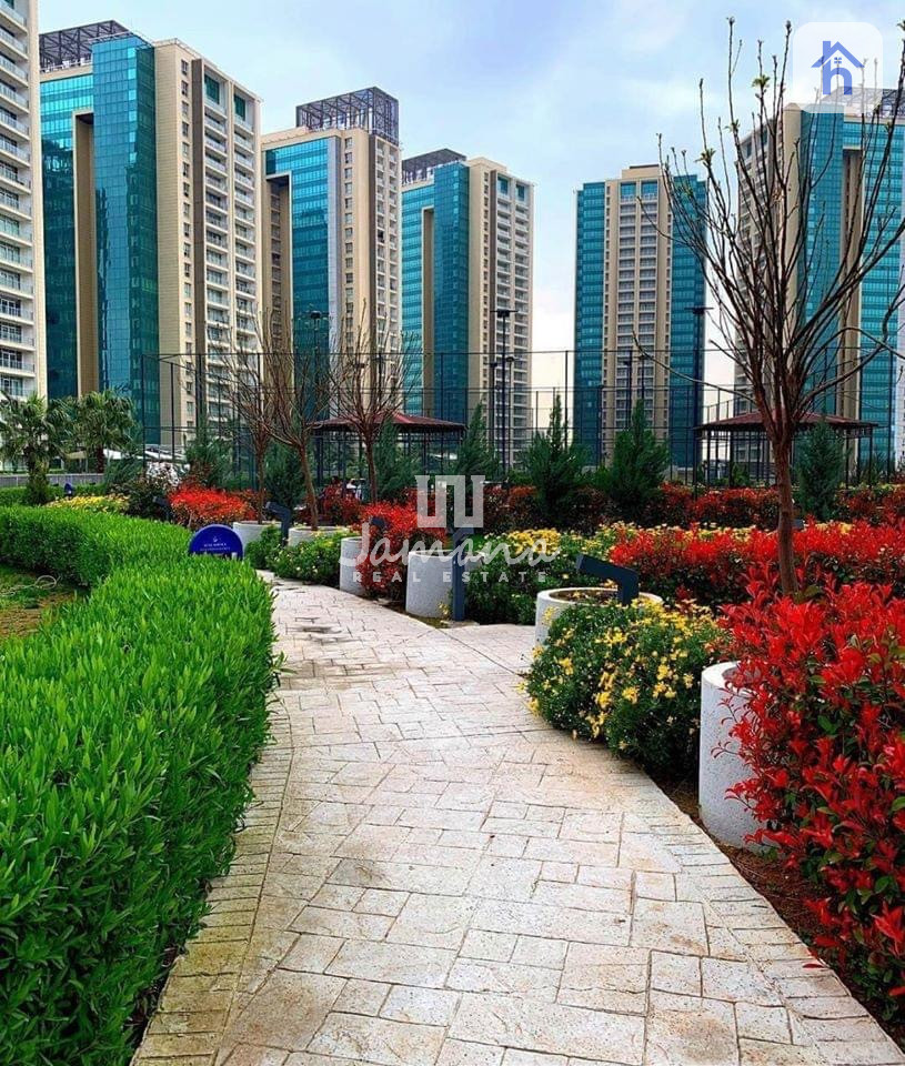 شوقەیەکی فراوان لە ئیمپایەر وینگس