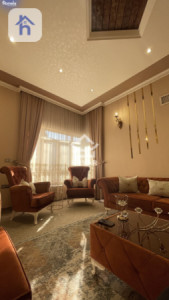 منزل مع 5 غرف نوم صورة 8