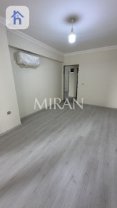شقة حديثة بغرفتي نوم في الطابق 16 image 3