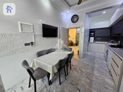 Stylish House with 4 Bedrooms Resim 8