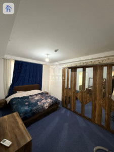 شقة أنيقة بـ 2 غرف نوم للإيجار صورة 8