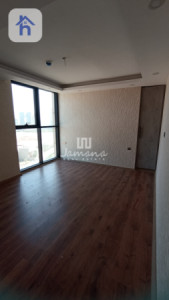 Modern Apartment with 3 Bedrooms Image 4